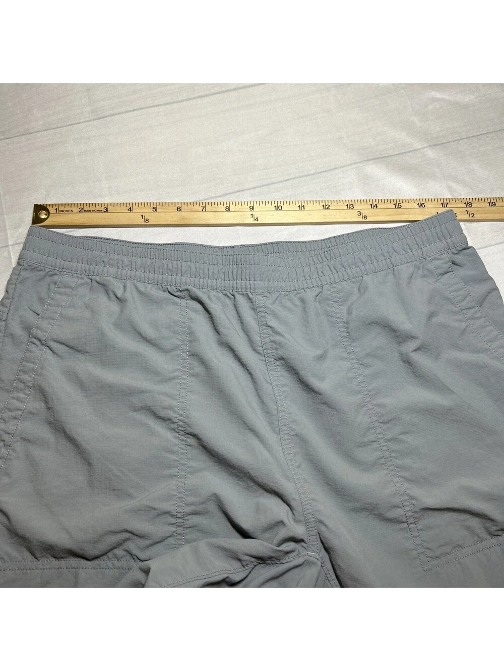 🔥🔥SOLD🔥🔥The North Face Mens Large Gray Flash Dry Hiking Fishing Shorts 9 Inch